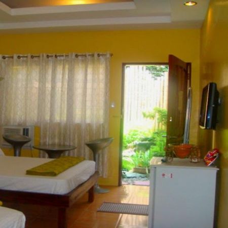 Lawaan Garden Inn Roxas City Buitenkant foto
