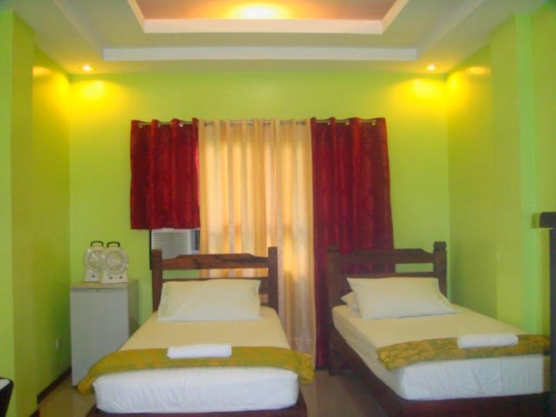 Lawaan Garden Inn Roxas City Buitenkant foto